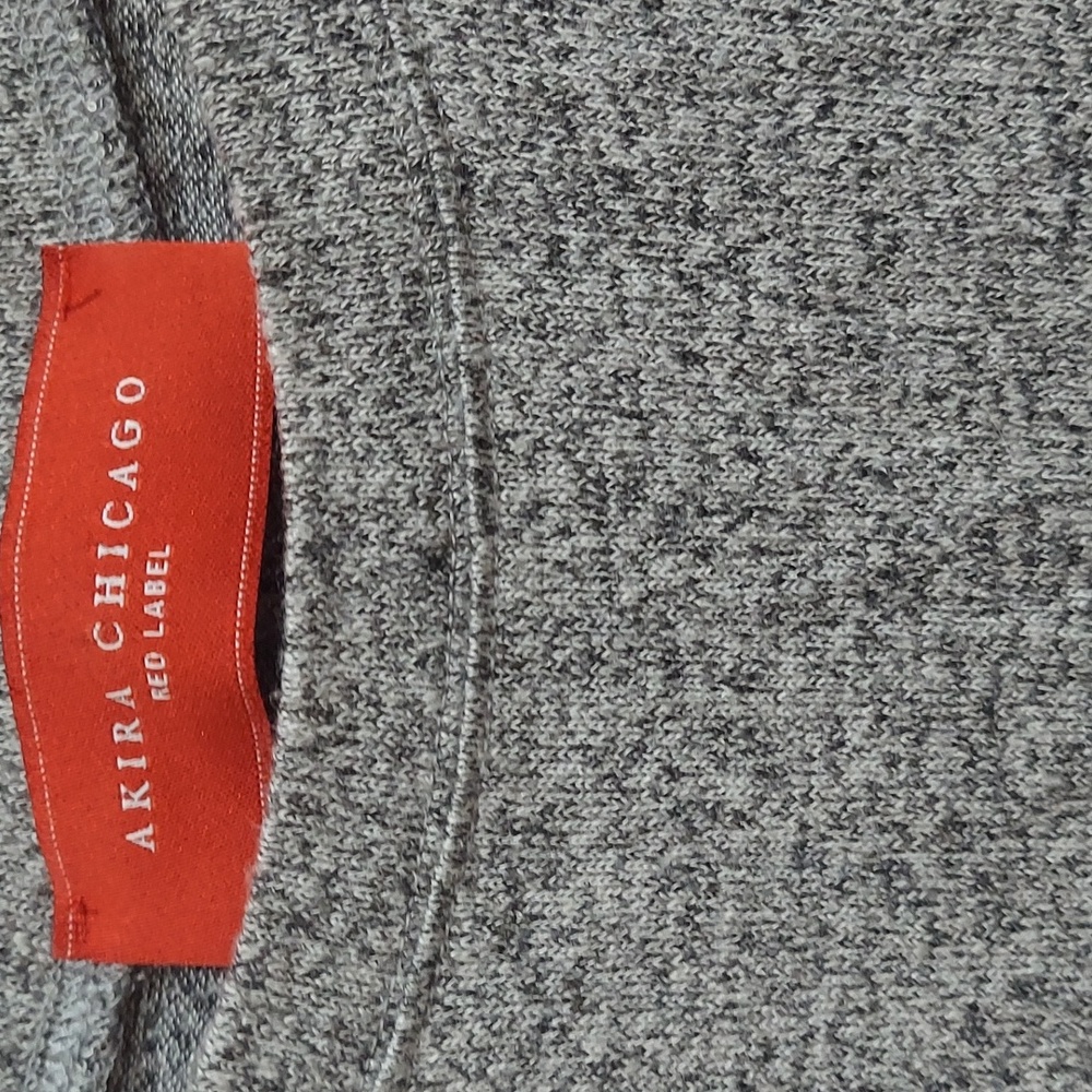Akira Grey Long Sleeve - Picture 2 of 3